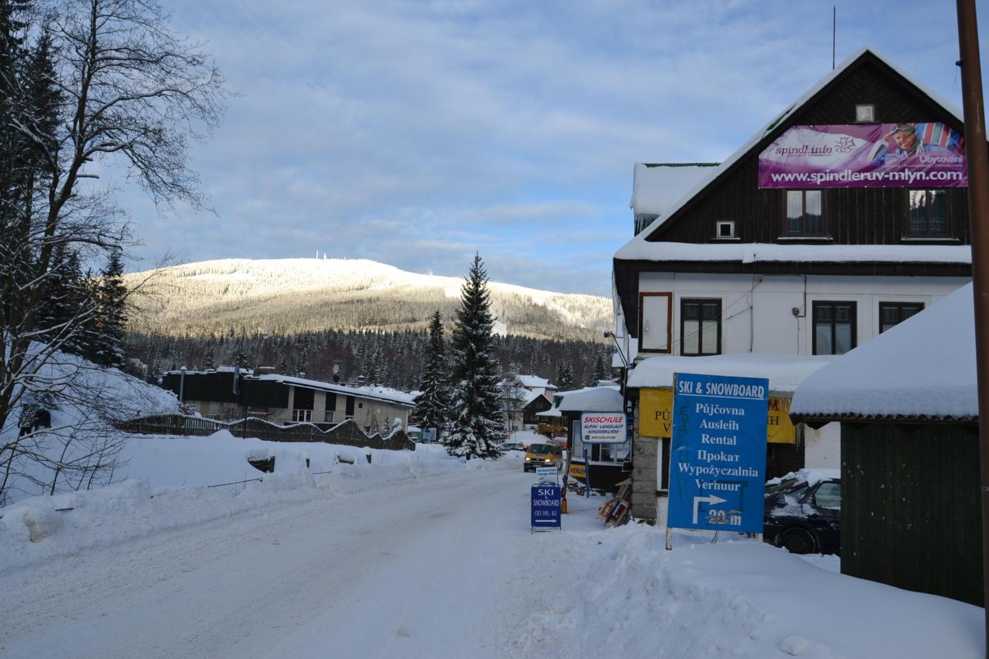 Hostel Fortuna Špindlerŭv Mlýn Exteriör bild