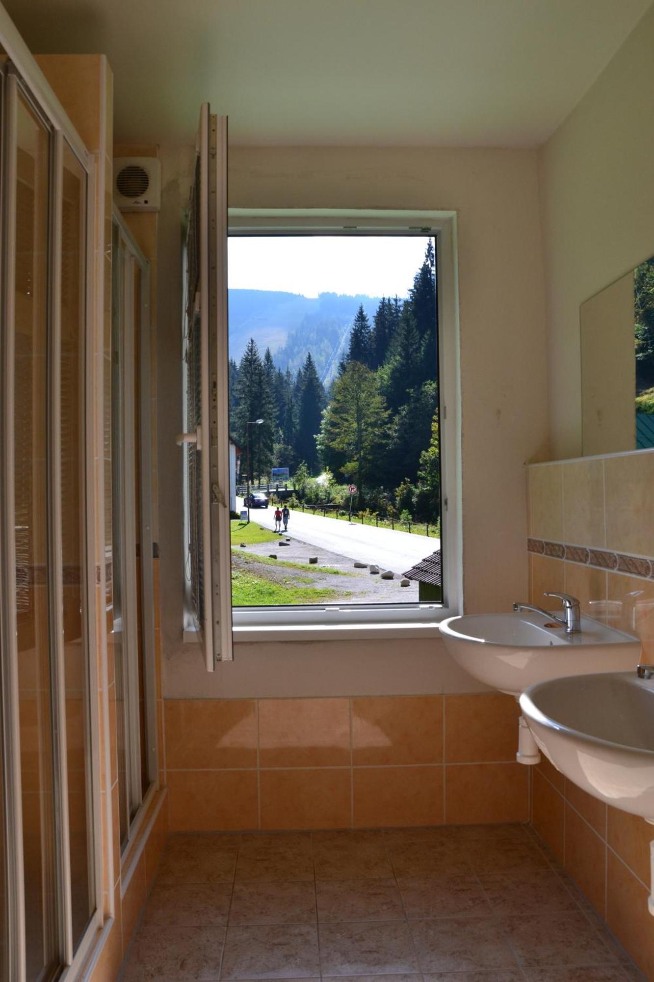 Hostel Fortuna Špindlerŭv Mlýn Exteriör bild