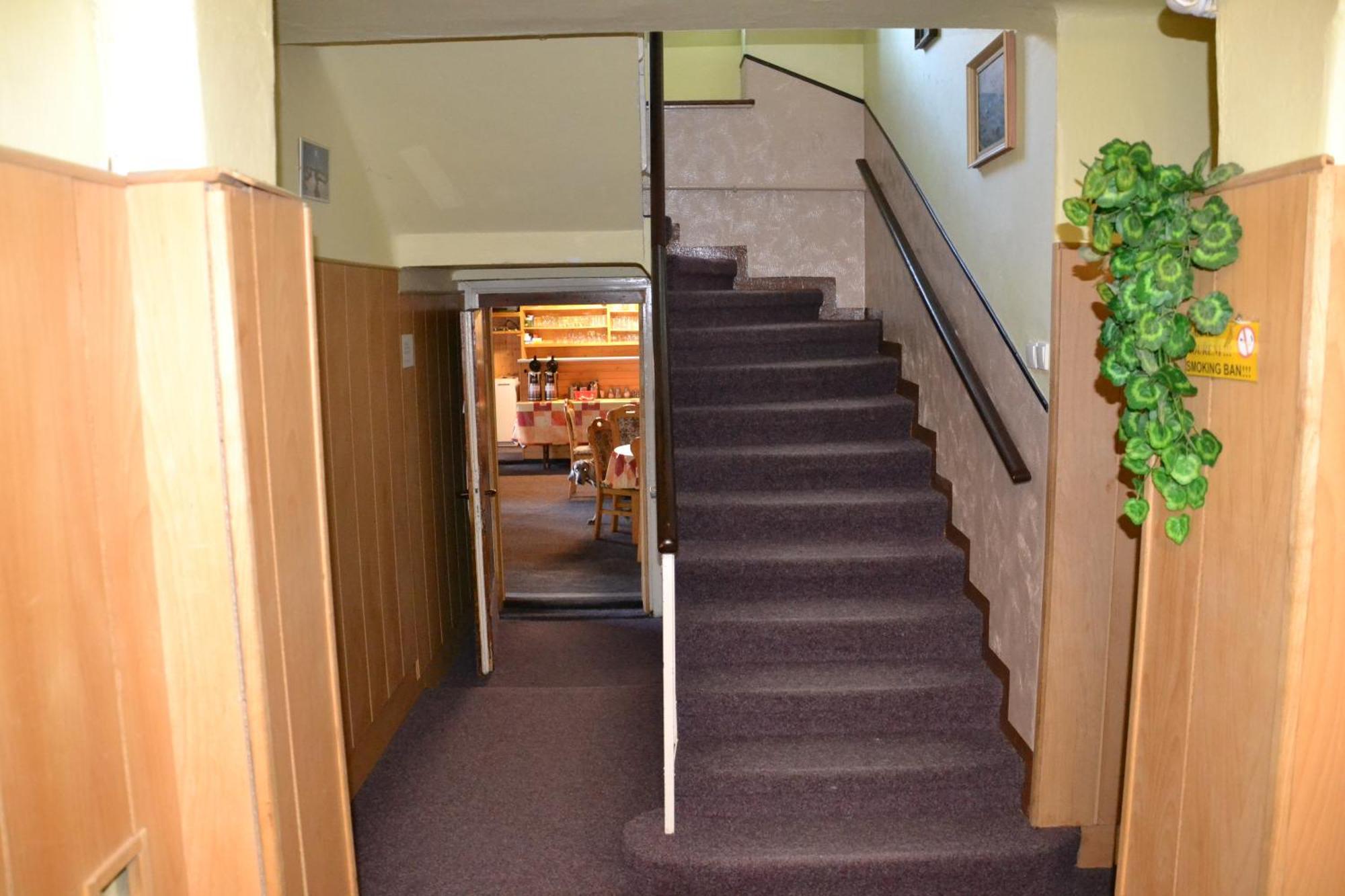 Hostel Fortuna Špindlerŭv Mlýn Exteriör bild