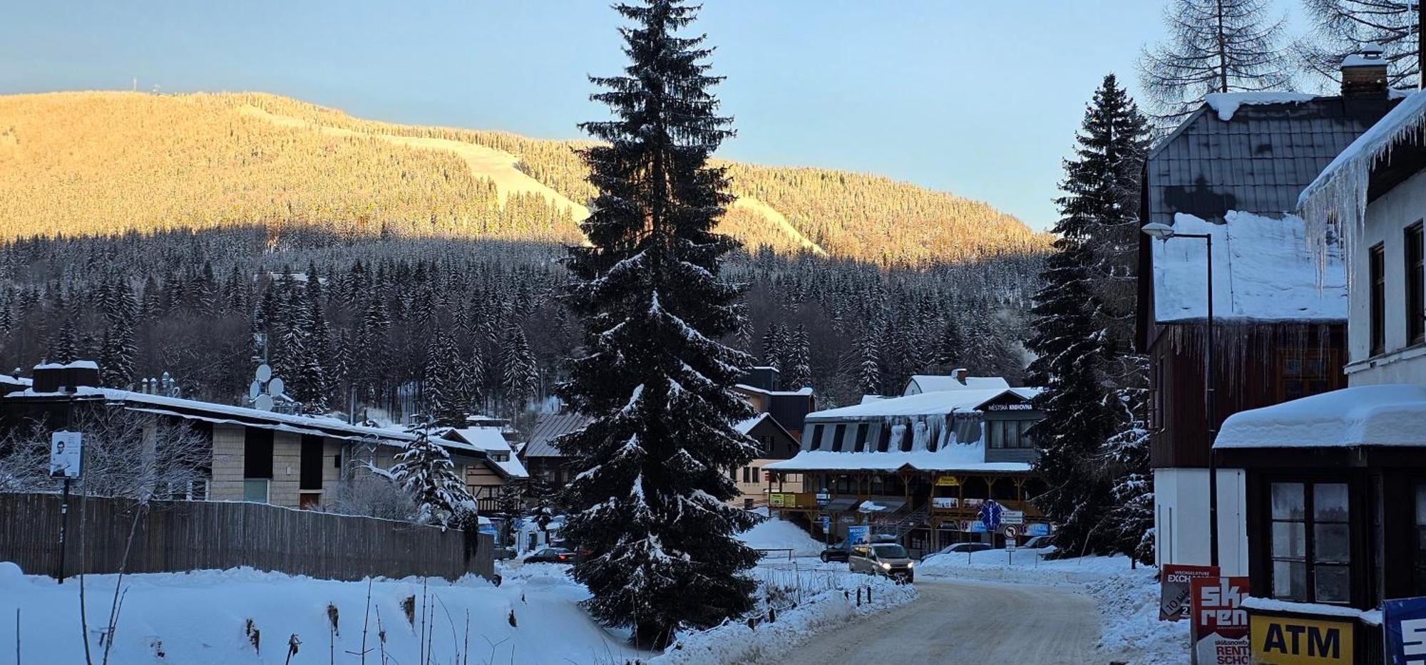Hostel Fortuna Špindlerŭv Mlýn Exteriör bild